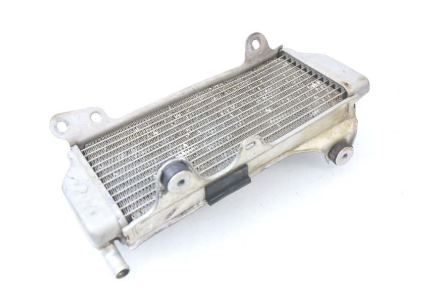 photo de RADIATEUR GAUCHE YAMAHA YZF YZ-F 450 (2018 - 2021) - Détail de la pièce