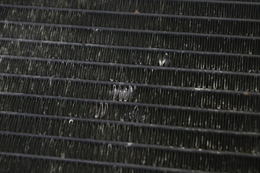 photo de RADIATEUR KAWASAKI GPX R WARBIRD 600 (1988 - 1993) - Détail de la pièce