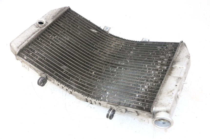 photo de RADIATEUR SUZUKI GSXR GSX-R 1000 (2003 - 2004) - Autre angle de vue