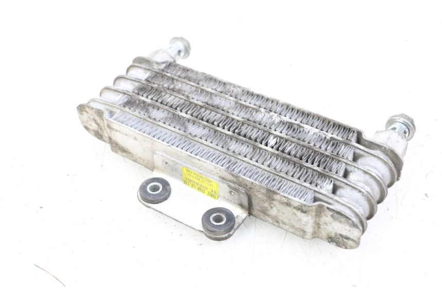 photo de RADIATEUR HUILE HYOSUNG GV AQUILA 125 (2000 - 2004) - Gros plan technique