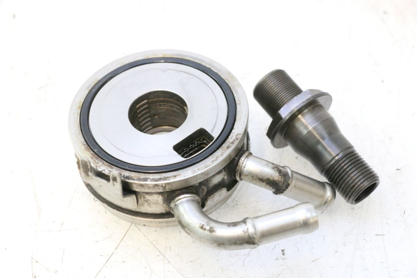photo de RADIATEUR HUILE SUZUKI BURGMAN EXECUTIVE ABS 650 (2006 - 2012) - Gros plan technique