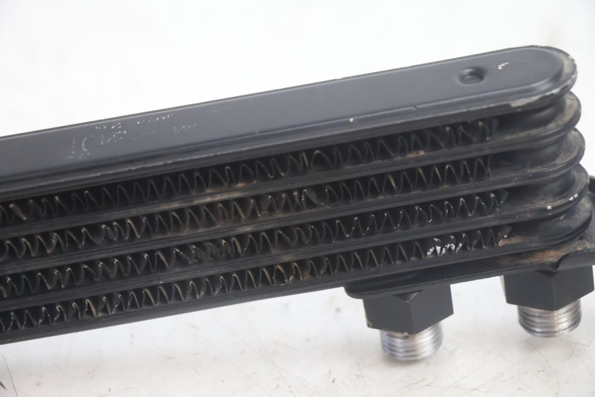 photo de RADIATEUR HUILE SUZUKI DR S 600 (1985 - 1989) - Zoom état d’usage