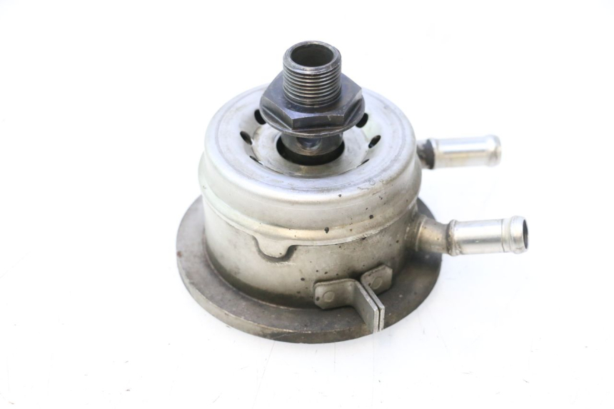 photo de RADIATEUR HUILE YAMAHA YZF R GENESIS 750 (1993 - 1998) - Gros plan technique