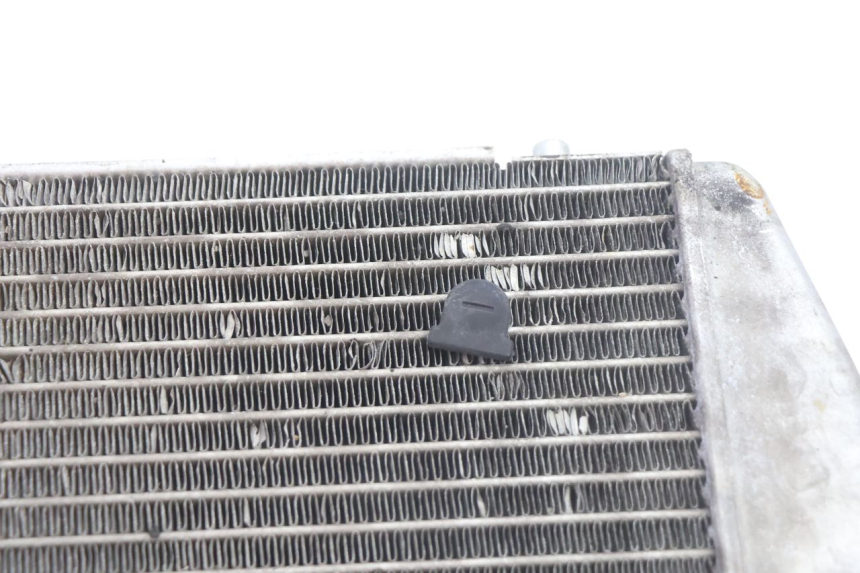 photo de RADIATEUR PIAGGIO MP3 HPE 530 (2022 - 2026) - Zoom état d’usage