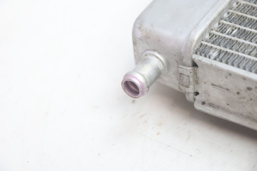 photo de RADIATEUR PIAGGIO MP3 HPE 530 (2022 - 2026) - Points de fixation