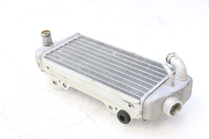photo de RADIATEUR RIEJU MRT PRO SUPERMOTARD 50 (2007 - 2018) - État de surface