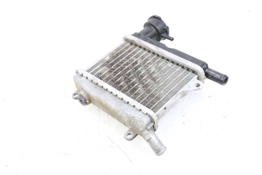 photo de RADIATEUR YAMAHA NEOS NEO'S 4T 50 (2008 - 2016) - Zoom état d’usage