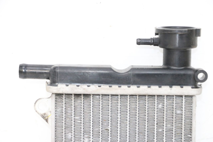 photo de RADIATEUR YAMAHA NEOS NEO'S 4T 50 (2008 - 2016) - Points de fixation
