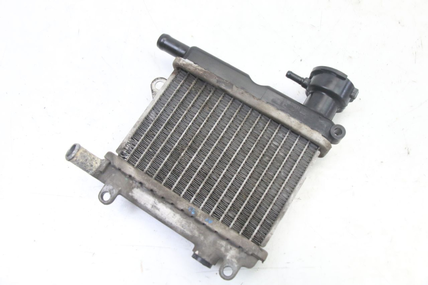photo de RADIATEUR MBK OVETTO 4T 50 (2008 - 2016)