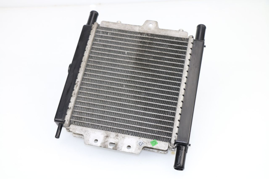 photo de RADIATEUR PEUGEOT SATELIS 125 (2010 - 2012)