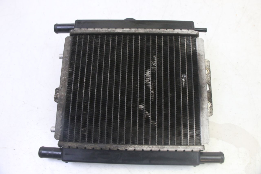 photo de RADIATEUR PEUGEOT SATELIS 125 (2013 - 2018)