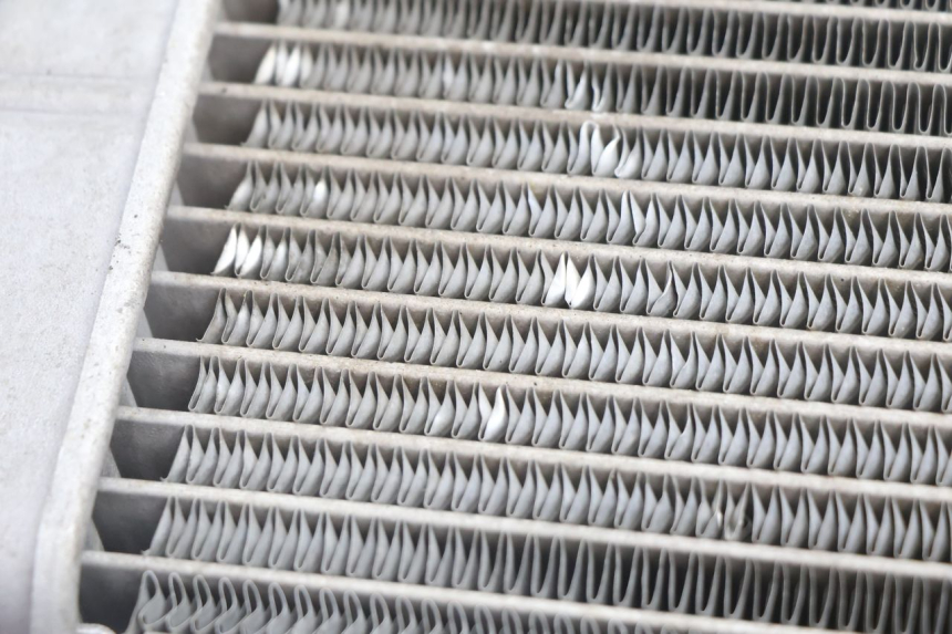 photo de RADIATEUR CAN-AM SPYDER RS 1000 (2008 - 2012) - État de surface