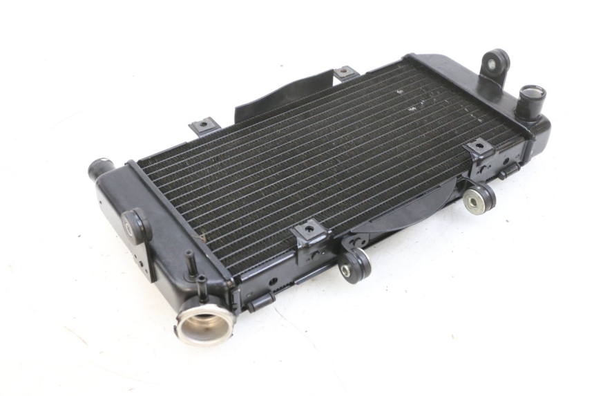 photo de RADIATEUR YAMAHA TDM ABS 900 (2002 - 2014) - Détail de la pièce