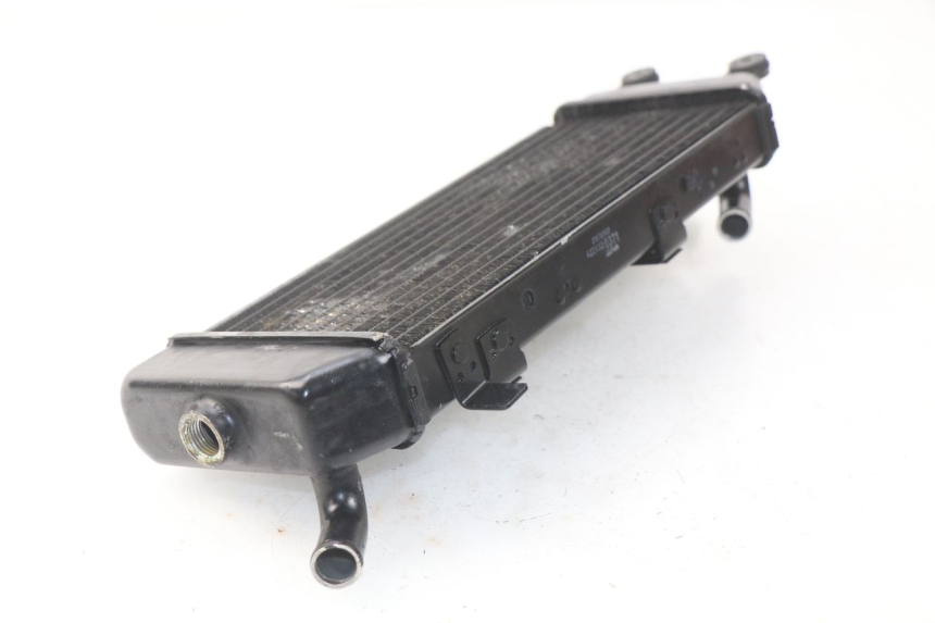 photo de RADIATEUR SUZUKI UC EPICURO 125 (1999 - 2003)