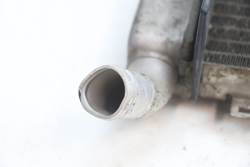 photo de RADIATEUR HONDA VFR FI RC46 800 (1998 - 2001) - État de surface