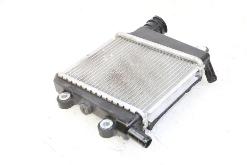photo de RADIATEUR YAMAHA XMAX X-MAX 125 (2021 - 2025) - Zoom état d’usage