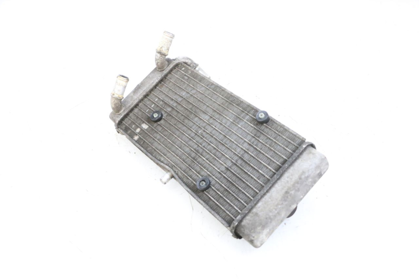 photo de RADIATEUR YAMAHA X-MAX XMAX 125 (2010 - 2014) - Gros plan technique