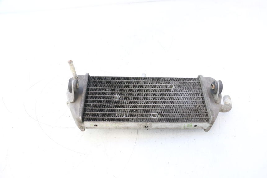 photo de RADIATEUR YAMAHA XMAX X-MAX 125 (2006 - 2009) - Points de fixation
