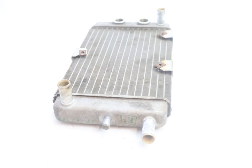 photo de RADIATEUR YAMAHA YP MAJESTY 125 (2007 - 2010) - Marquages et références