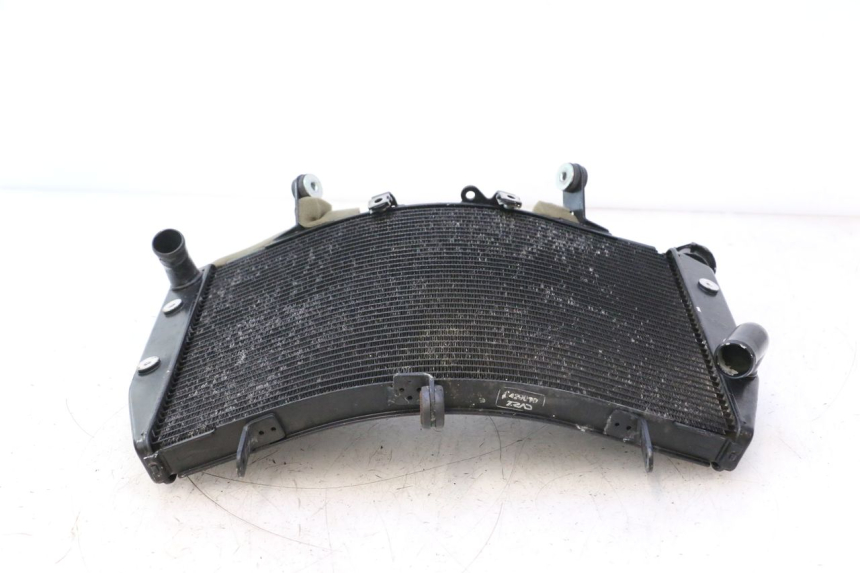 photo de RADIATEUR YAMAHA YZF R6 600 (2008 - 2009) - Focus structure