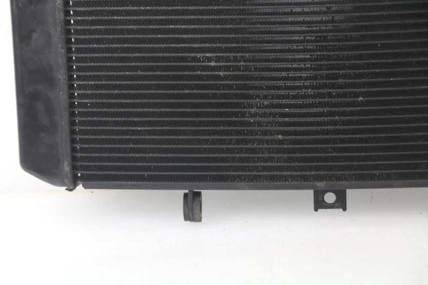photo de RADIATEUR KAWASAKI Z ABS 750 (2007 - 2013) - État de surface