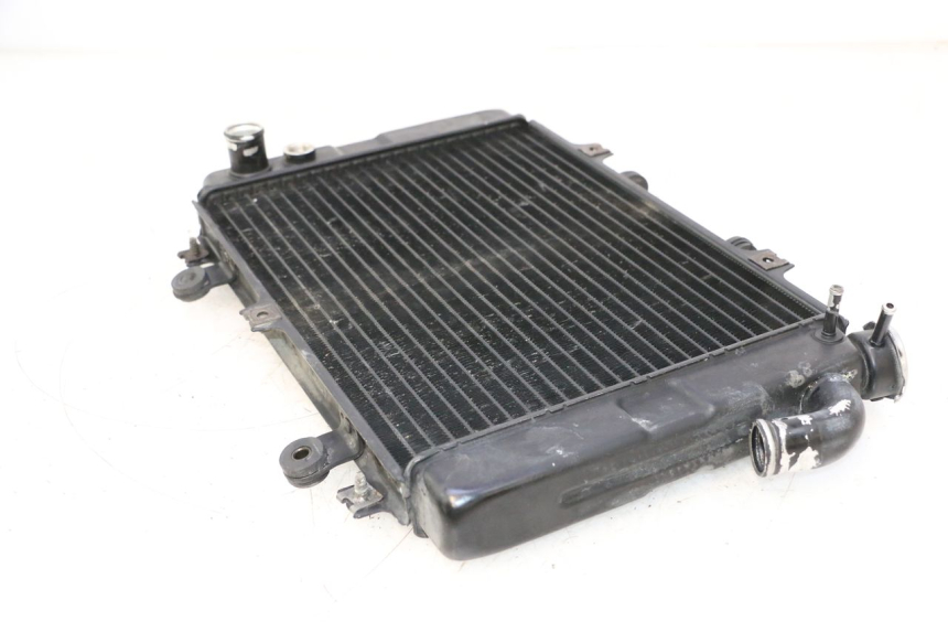 photo de RADIATEUR KAWASAKI ZX-6R ZX6R 600 (1995 - 1997) - Gros plan technique