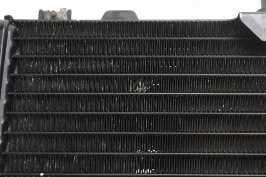 photo de RADIATEUR KAWASAKI ZZR 600 (1995 - 2004) - Détail de la pièce