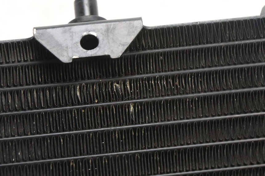 photo de RADIATEUR KAWASAKI ZZR 600 (1995 - 2004) - Zoom état d’usage