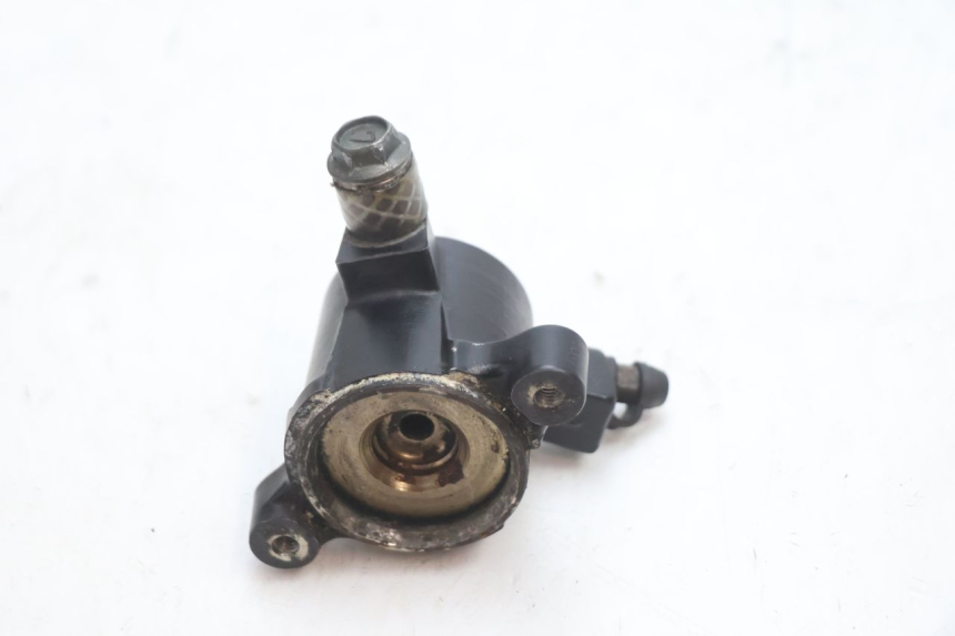 photo de RECEPTEUR EMBRAYAGE SUZUKI GSF N BANDIT 1200 (2001 - 2005) - Gros plan technique