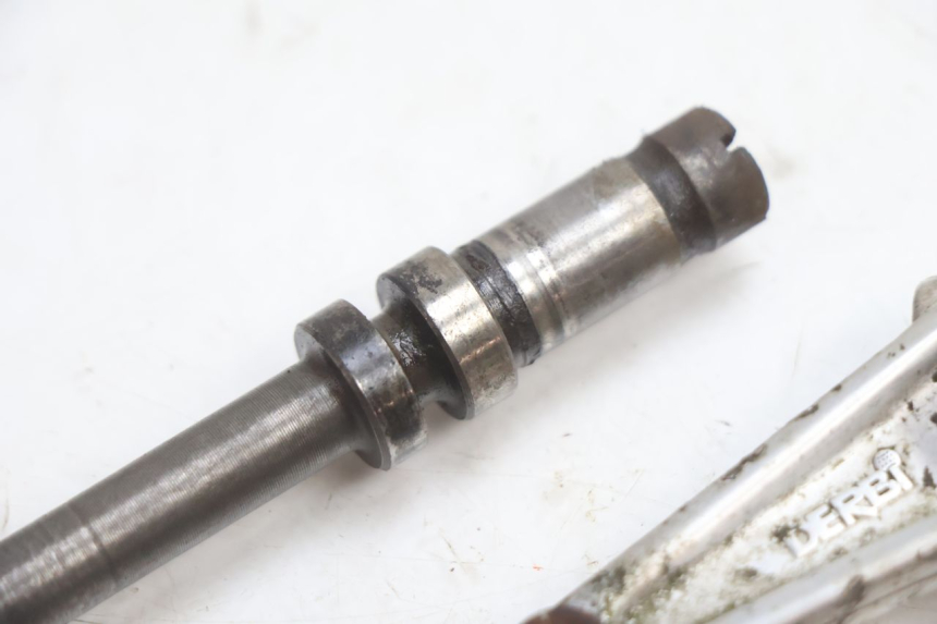 photo de RECEPTEUR EMBRAYAGE DERBI SENDA 50 (2003 - 2005) - Gros plan technique