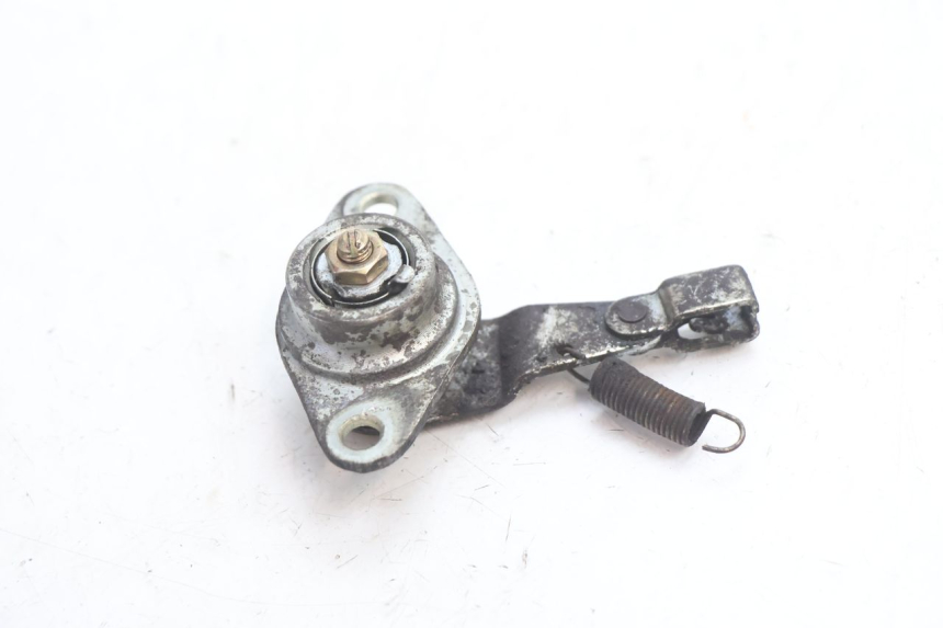 photo de RECEPTEUR EMBRAYAGE SUZUKI SV S 650 (2003 - 2009) - Gros plan technique
