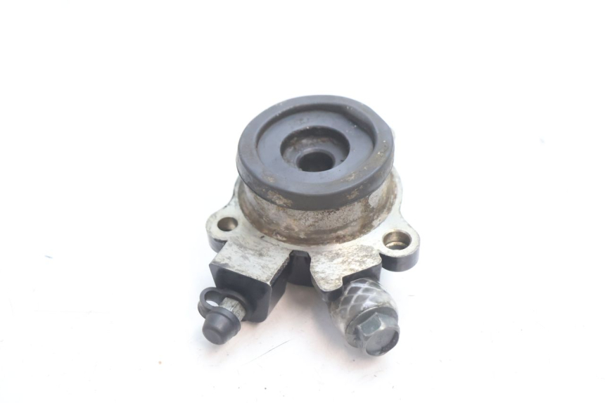 photo de RECEPTEUR EMBRAYAGE YAMAHA YZF R GENESIS 750 (1993 - 1998) - Gros plan technique