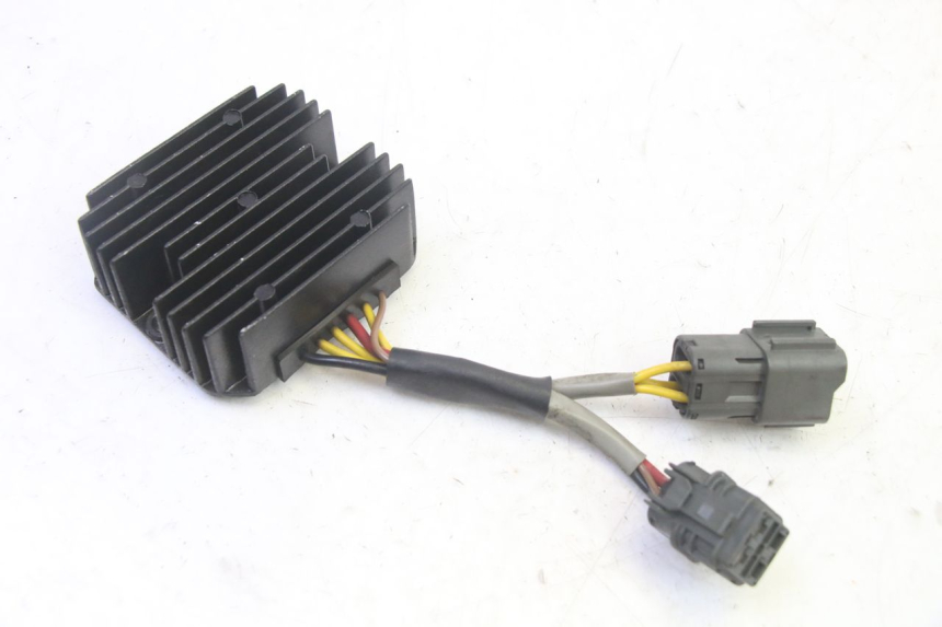 photo de REGULATEUR CHARGE QUADRO 4 4D 350 (2015 - 2018)