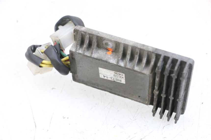 photo de REGULATEUR CHARGE ADIVA AD3 300 (2014 - 2020)