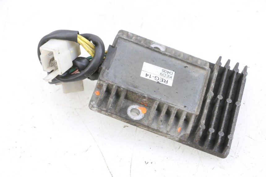 photo de REGULATEUR CHARGE ADIVA AD3 300 (2014 - 2020)