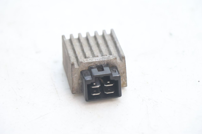 photo de REGULATEUR CHARGE KYMCO AGILITY 4T 50 (2005 - 2018) - Zoom état d’usage
