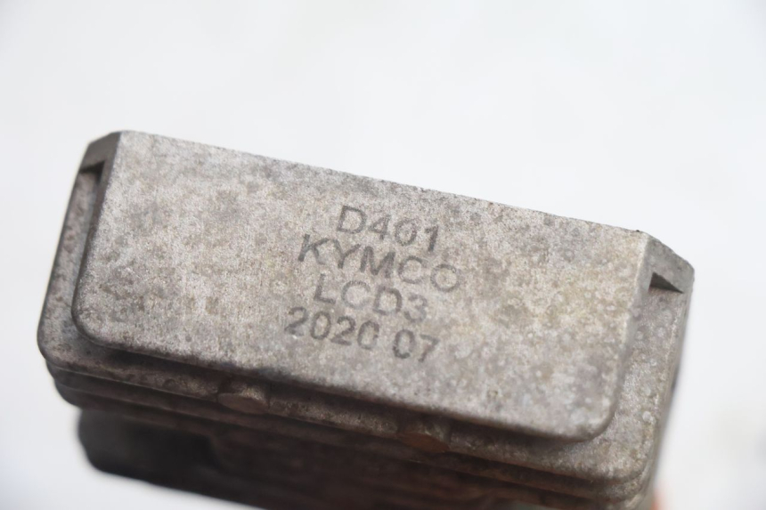 photo de REGULATEUR CHARGE KYMCO AGILITY 4T 50 (2018 - 2022) - Gros plan technique
