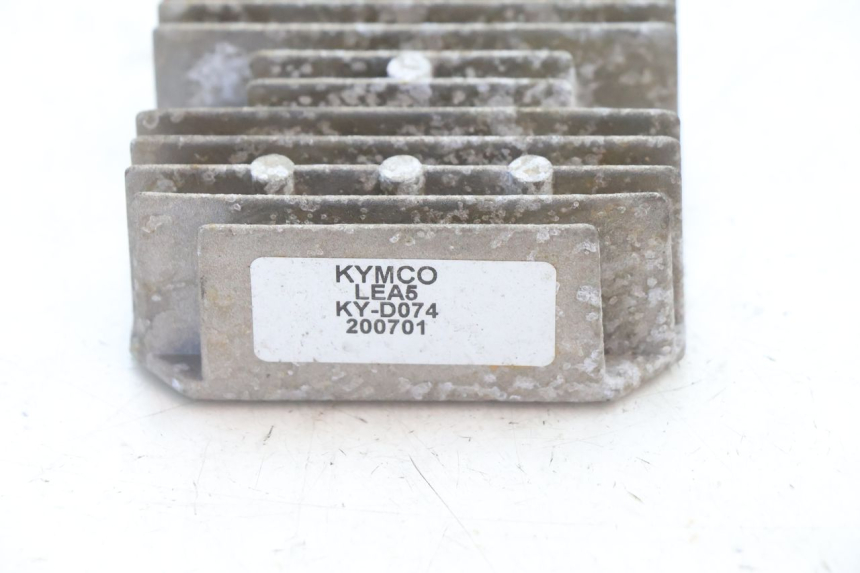 photo de REGULATEUR CHARGE KYMCO AGILITY CITY 16P 125 (2015 - 2024) - Zoom état d’usage