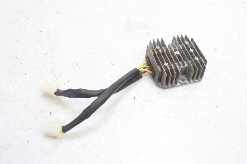 photo de REGULATEUR CHARGE KYMCO AGILITY CITY 16P 125 (2015 - 2024) - Autre angle de vue