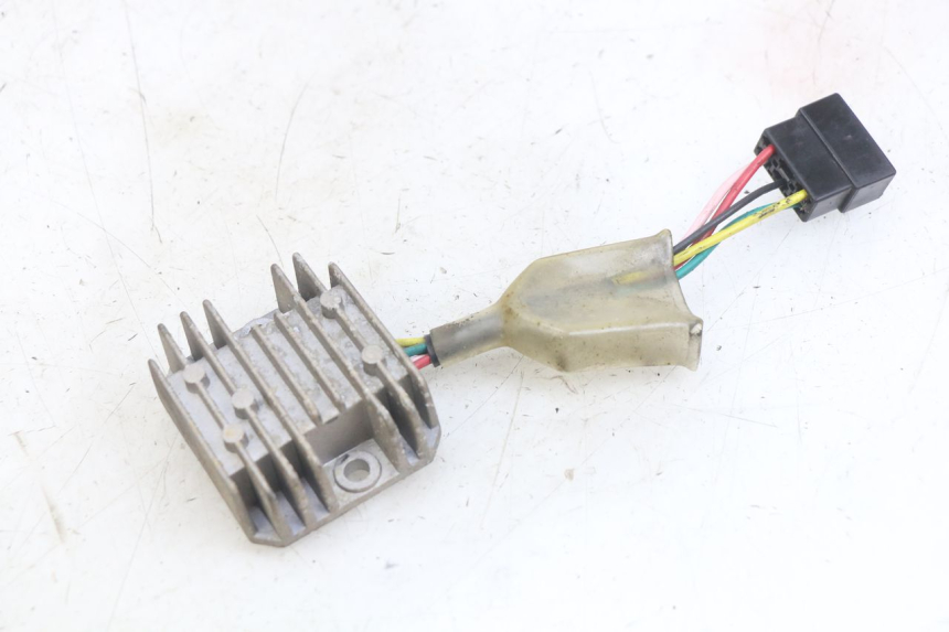 photo de REGULATEUR CHARGE KYMCO AGILITY NAKED RENOUVO 2T 50 (2011 - 2018)