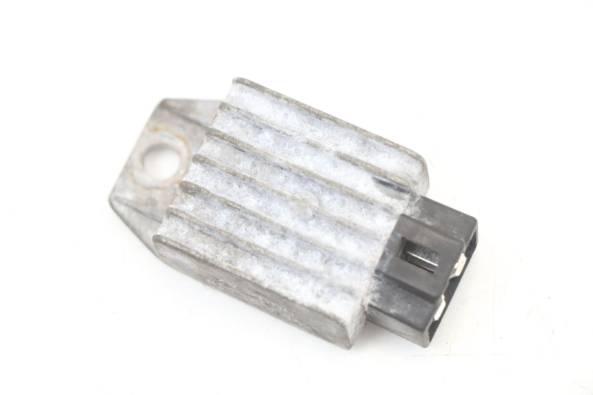photo de REGULATEUR CHARGE KYMCO AGILITY PREMIUM 50 (2007 - 2010)