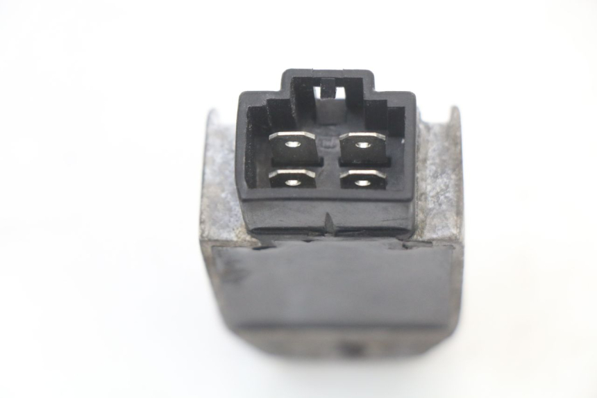 photo de REGULATEUR CHARGE KYMCO AGILITY PREMIUM 50 (2007 - 2010)