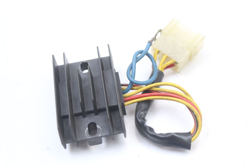 photo de REGULATEUR CHARGE APRILIA CLASSIC 125 (1995 - 2001)