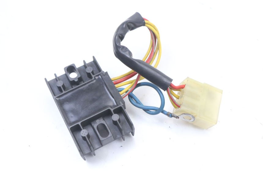 photo de REGULATEUR CHARGE APRILIA CLASSIC 125 (1995 - 2001)