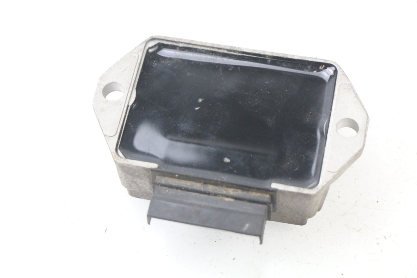 photo de REGULATEUR CHARGE APRILIA SR 2T 50 (2012 - 2017)