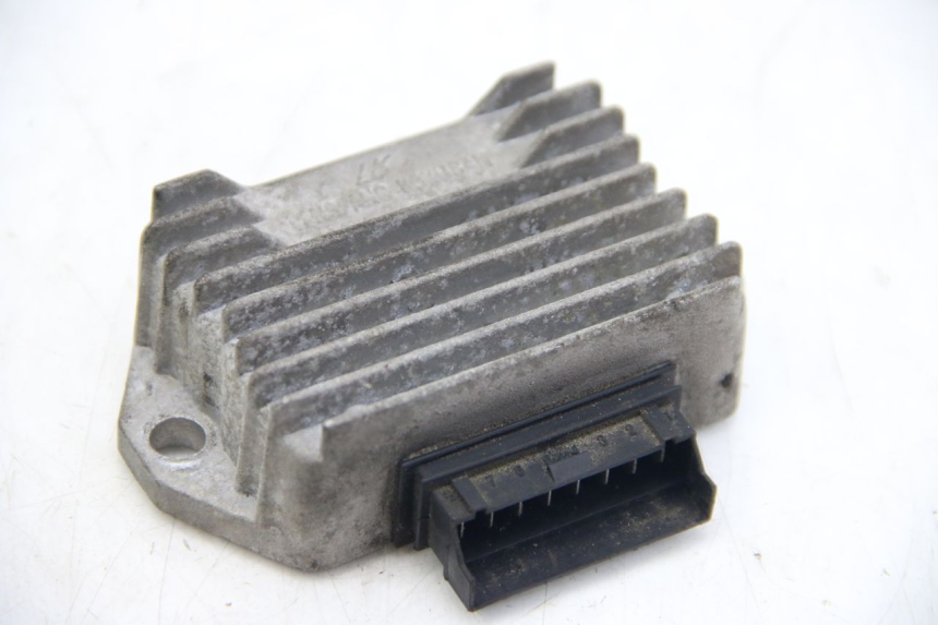 photo de REGULATEUR CHARGE APRILIA SR 2T 50 (2012 - 2017)