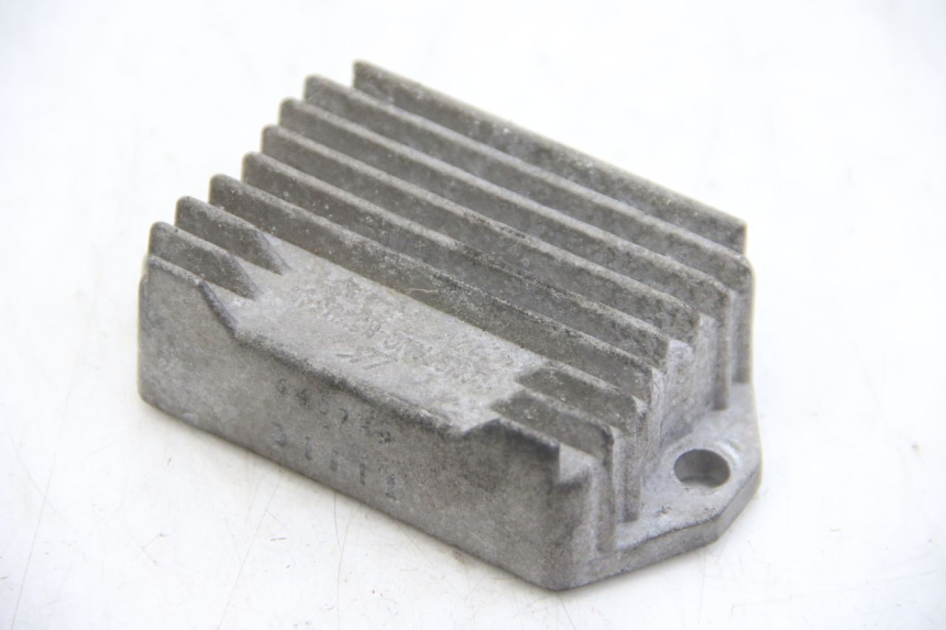 photo de REGULATEUR CHARGE APRILIA SR 2T 50 (2012 - 2017)