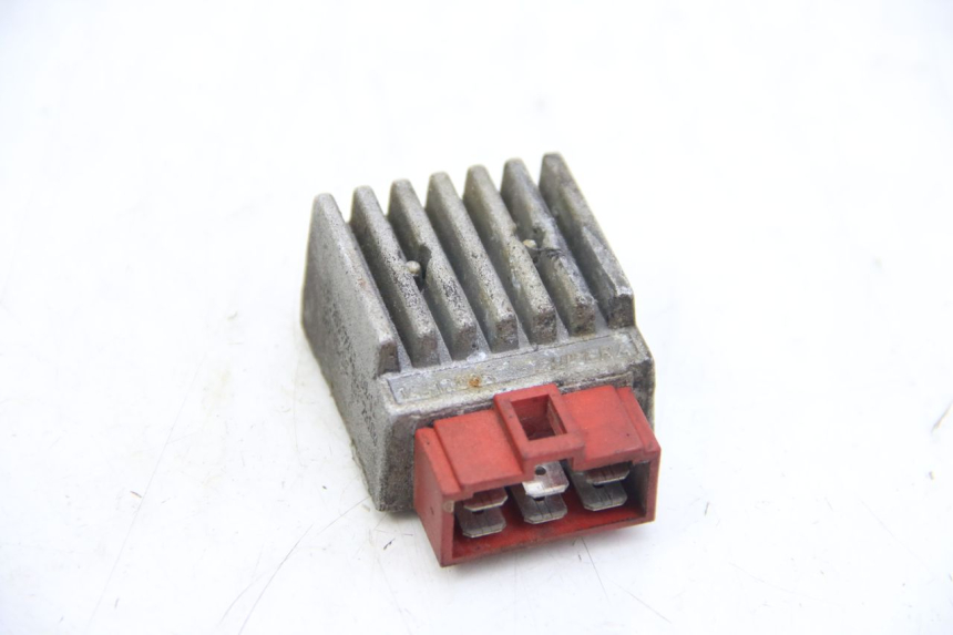 photo de REGULATEUR CHARGE APRILIA SX 50 (2011 - 2017)