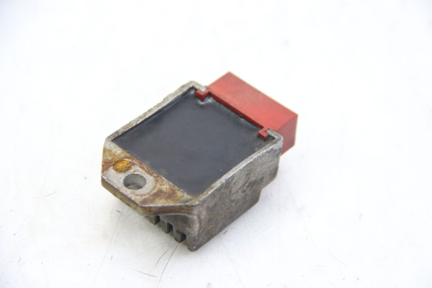 photo de REGULATEUR CHARGE APRILIA SX 50 (2011 - 2017)