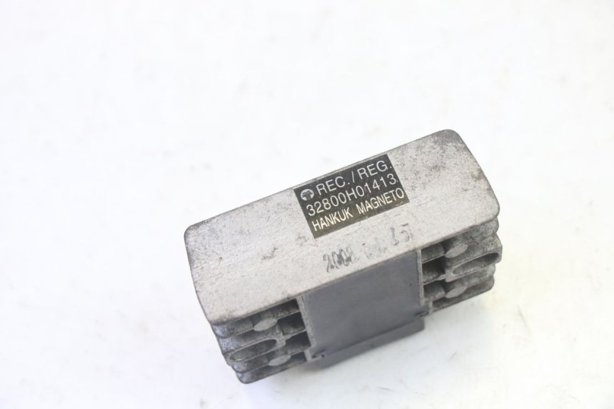 photo de REGULATEUR CHARGE HYOSUNG GV AQUILA 125 (2000 - 2004)